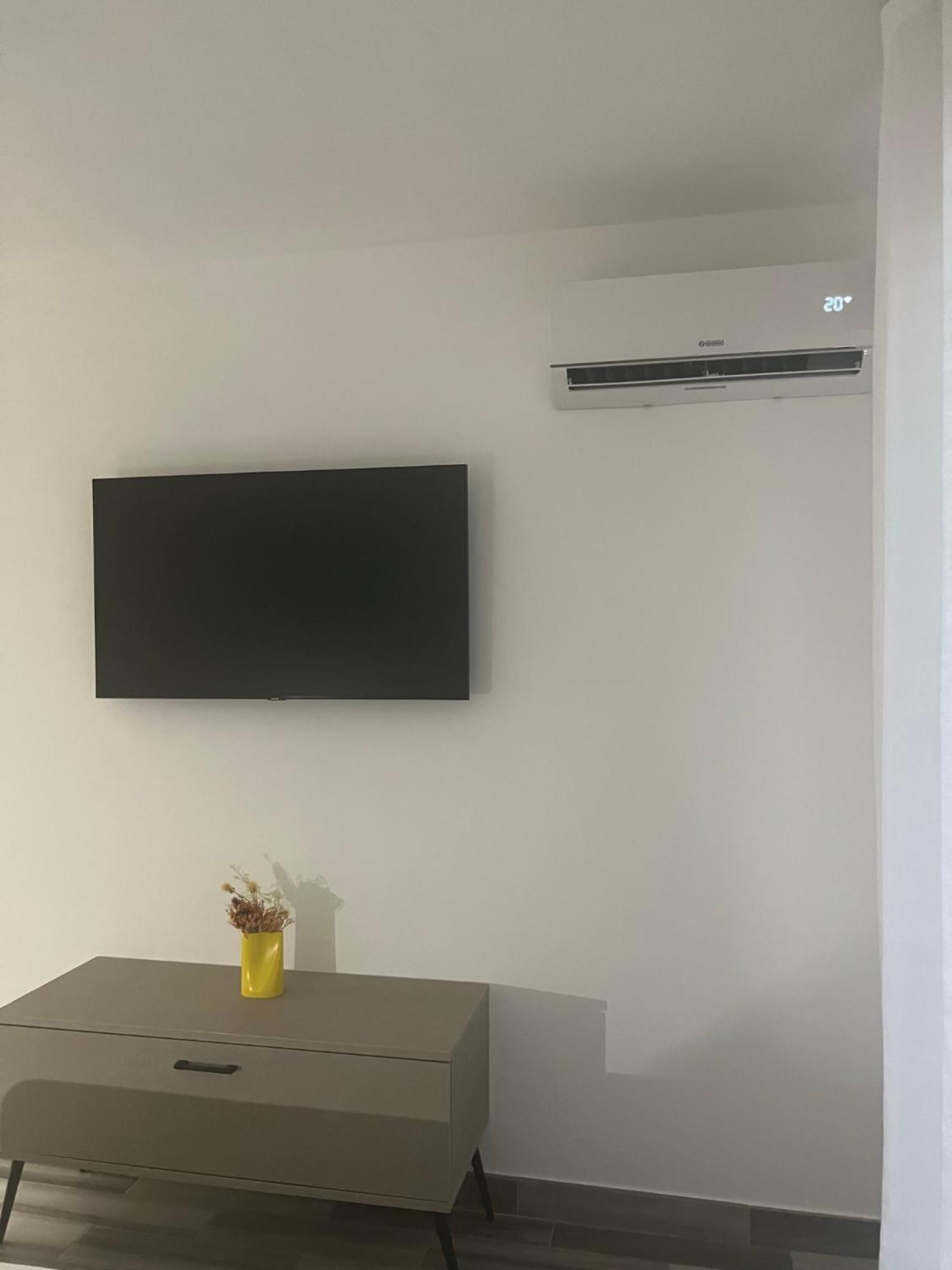 Apartment 77 Naples
