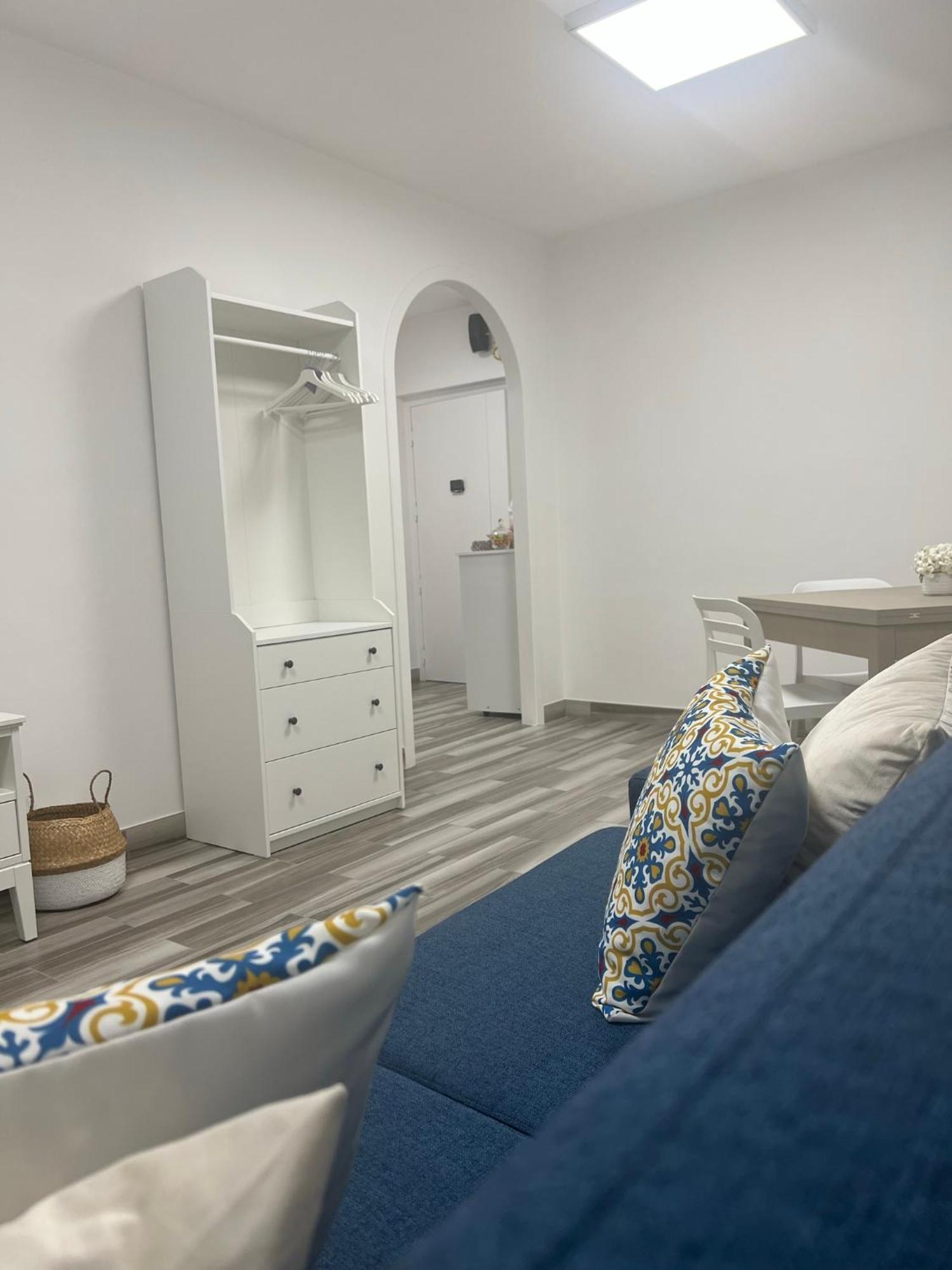 Appartement 77 *