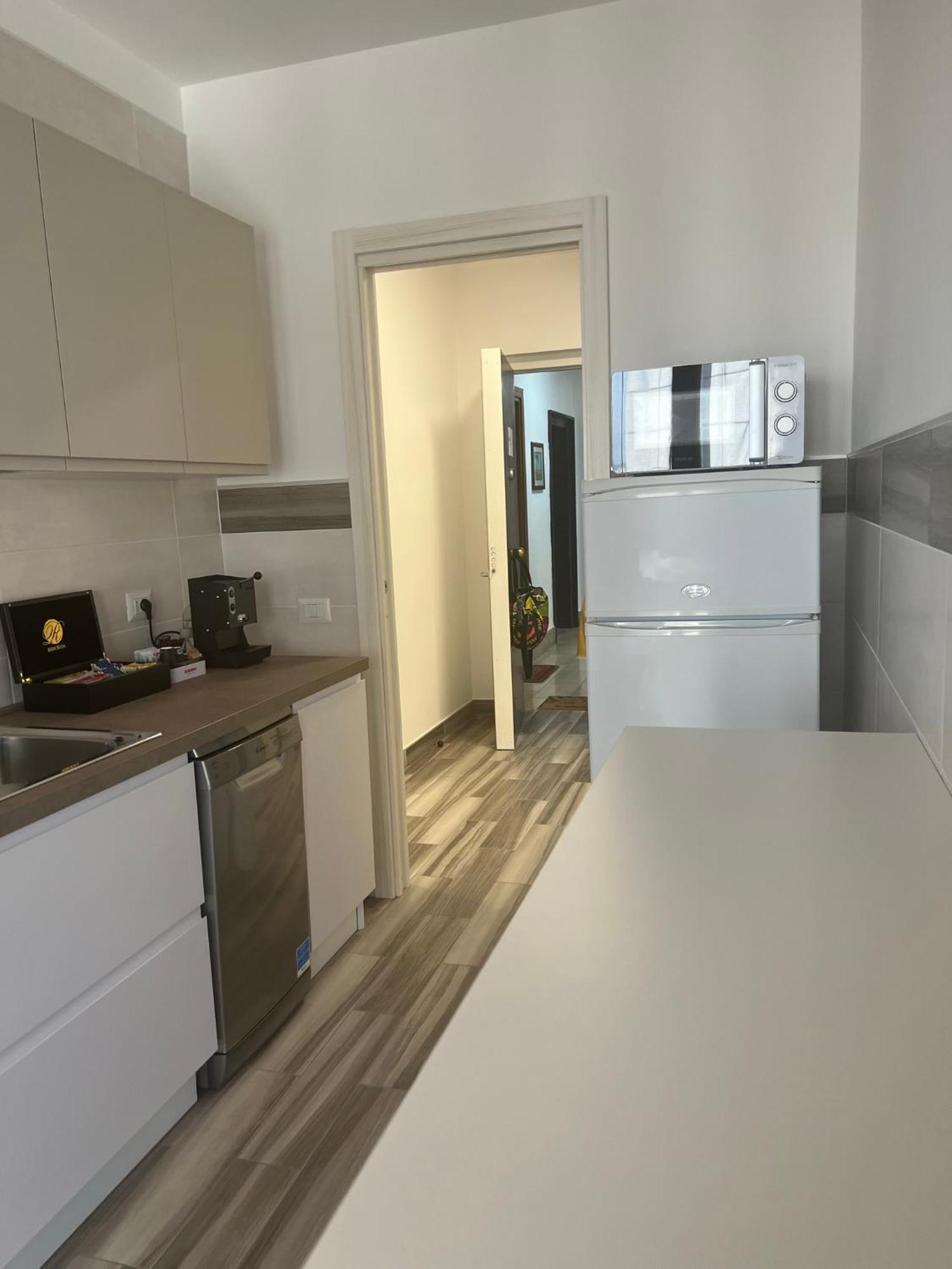 Appartement 77 *